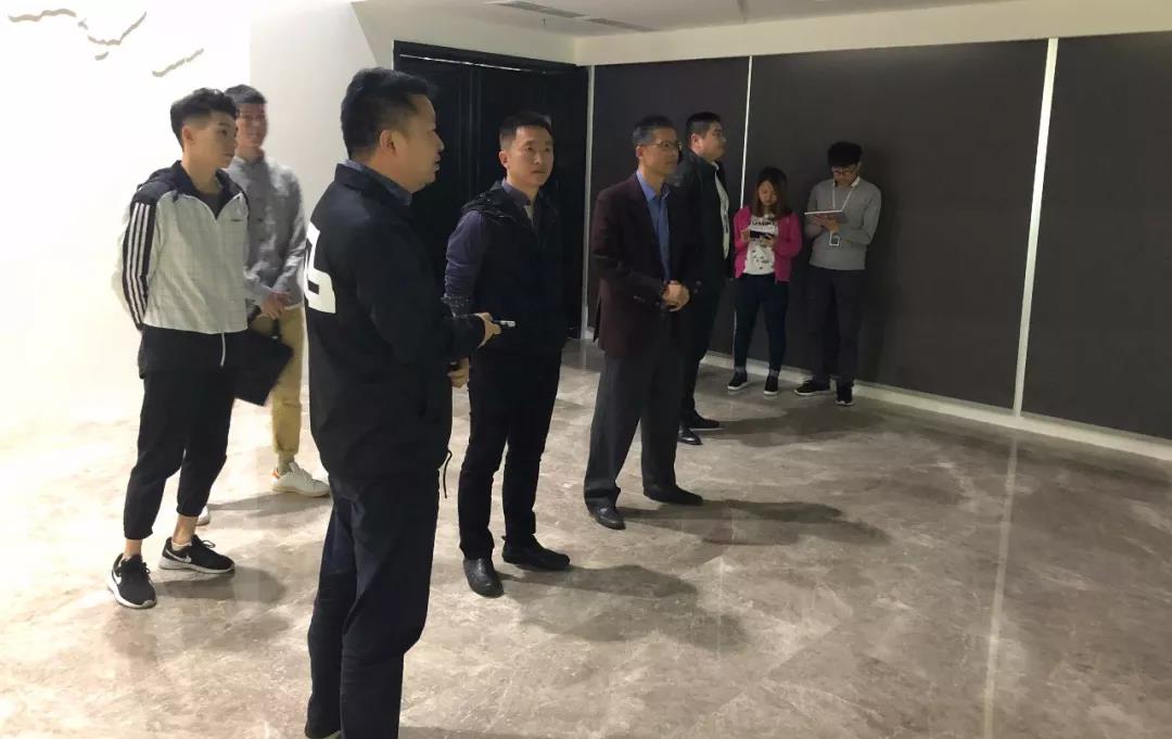 锐丰科技董事总经理薛凯一行来赏金大对决考察交流